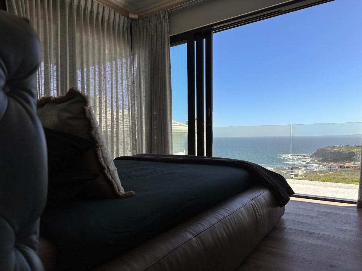 Luxury Home Located On Pinnacle Point Golf Estate Mossel Bay Exteriör bild
