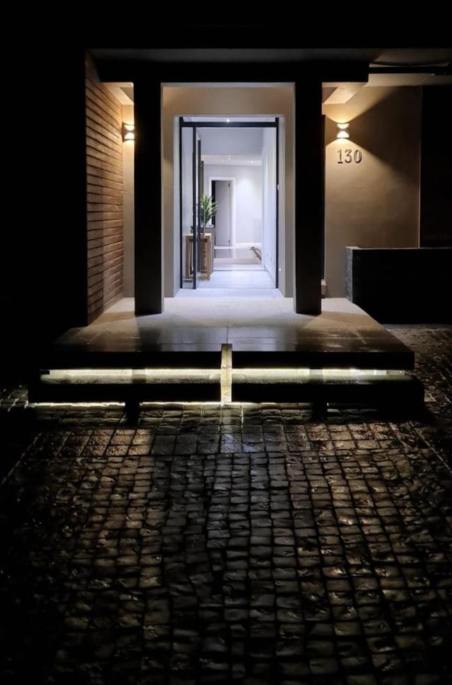 Luxury Home Located On Pinnacle Point Golf Estate Mossel Bay Exteriör bild