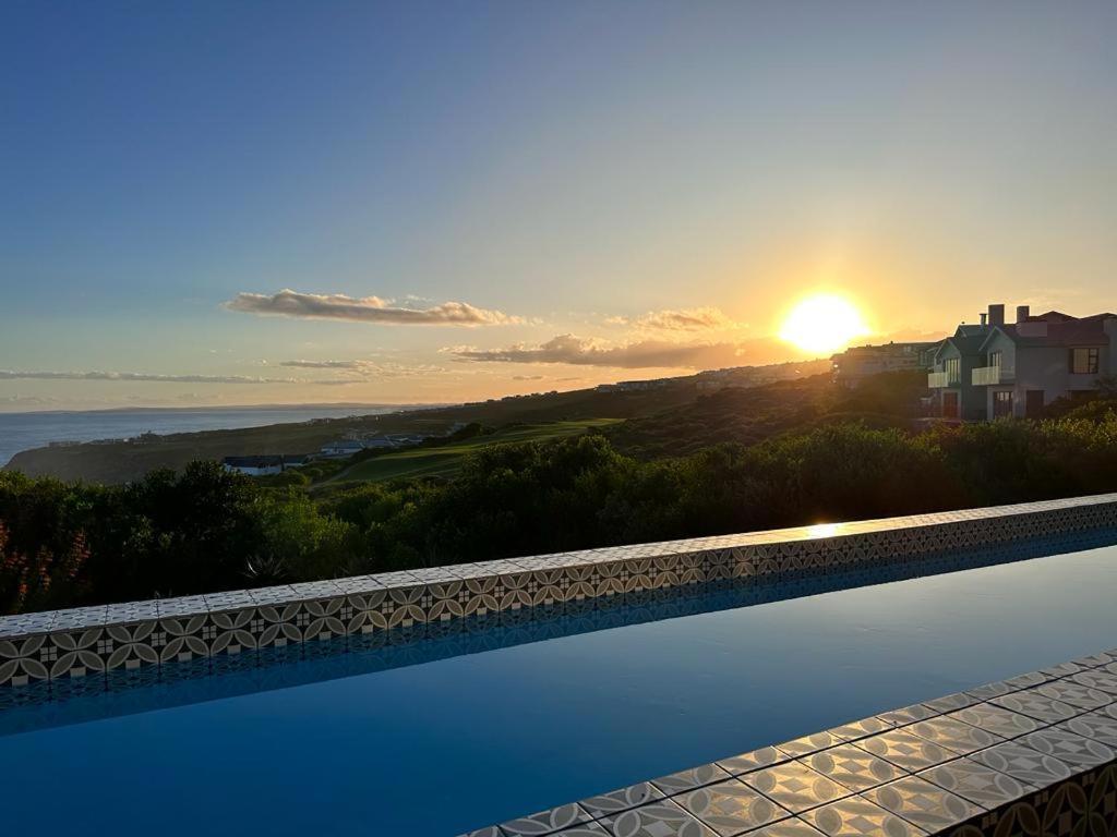 Luxury Home Located On Pinnacle Point Golf Estate Mossel Bay Exteriör bild